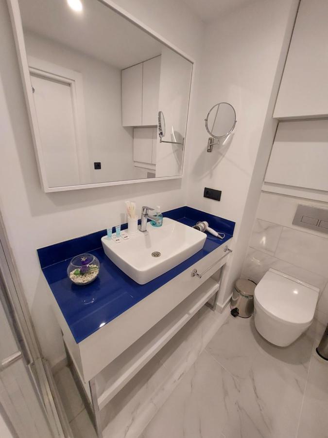 Appartement Номера На Высоких Этажах 24,31 à Batoumi Extérieur photo