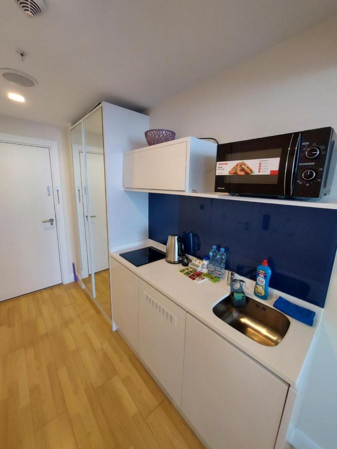 Appartement Номера На Высоких Этажах 24,31 à Batoumi Extérieur photo